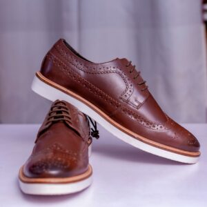 ASOS DESIGN Brogue shoe in brown leather